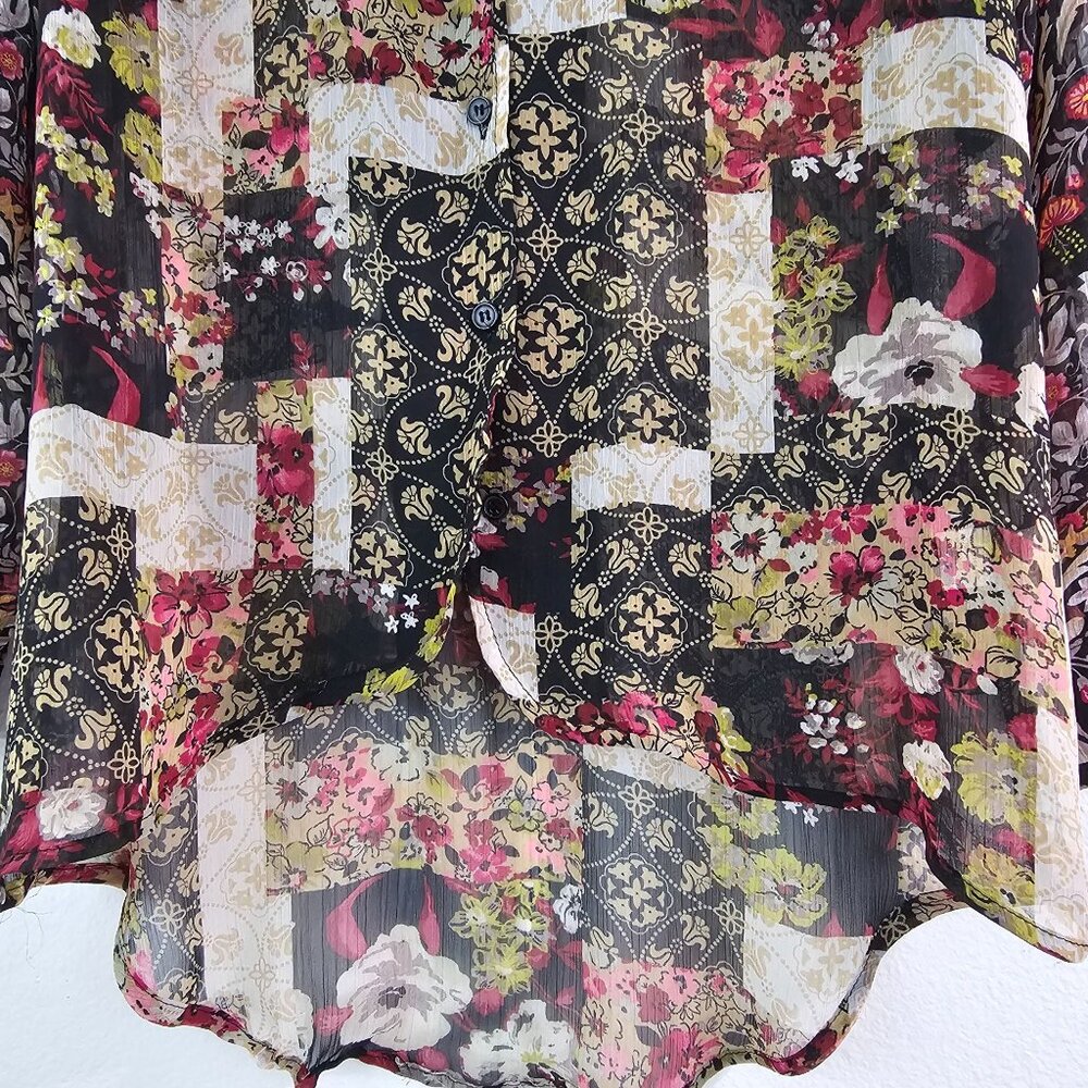 Band of Gypsies Womens Sz XS Sheer Floral Roll Tab Sleeve Blouse Casual Boho Top - Picture 4 of 12